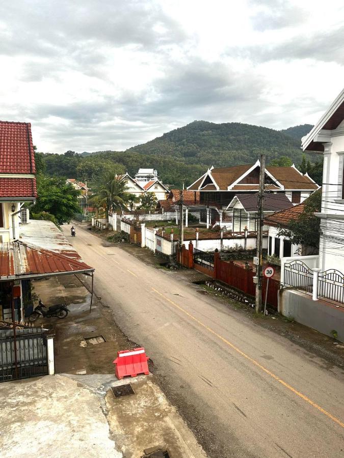 Midnight Blue Guesthouse Luang Prabang Exterior photo