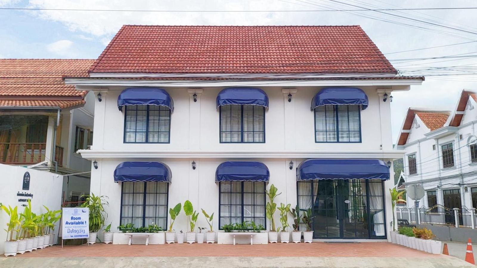 Midnight Blue Guesthouse Luang Prabang Exterior photo