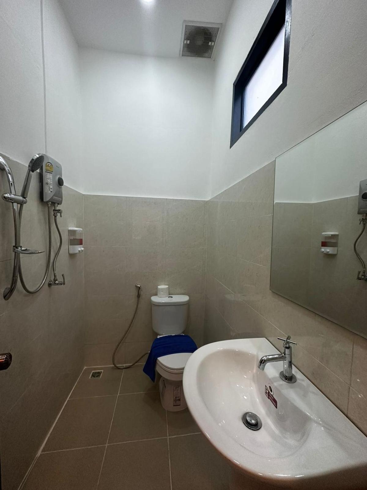 Midnight Blue Guesthouse Luang Prabang Exterior photo